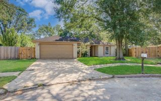 10402 Eagle Glen Drive, Houston, TX 77041