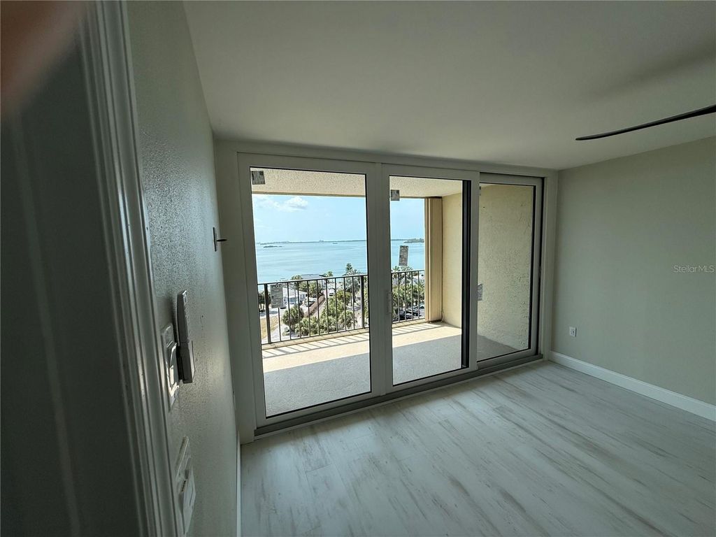 Image 35 of property listing at 2530 GARY CIRCLE 802, Dunedin, FL 34698