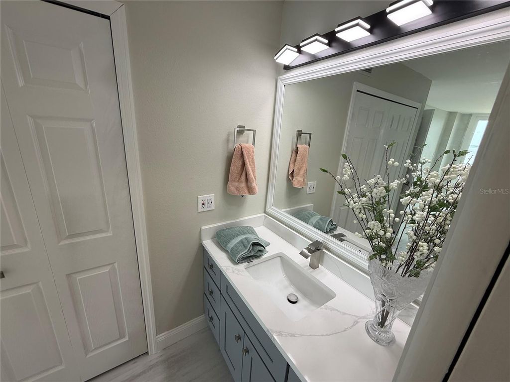 Image 39 of property listing at 2530 GARY CIRCLE 802, Dunedin, FL 34698