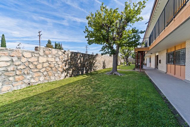 6400 Edgemere Boulevard 11, El Paso, TX 79925