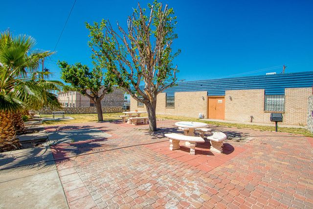 6400 Edgemere Boulevard 11, El Paso, TX 79925