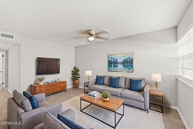 6400 Edgemere Boulevard 11, El Paso, TX 79925