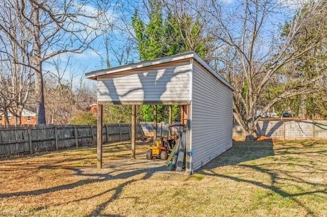 1843 Thompson Drive, Winston-salem, NC 27127