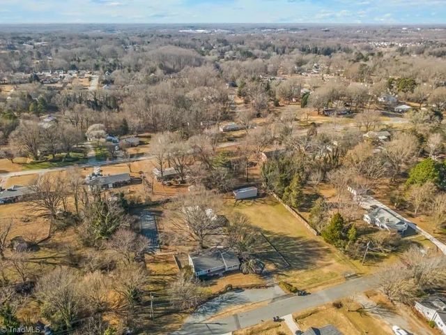 1843 Thompson Drive, Winston-salem, NC 27127