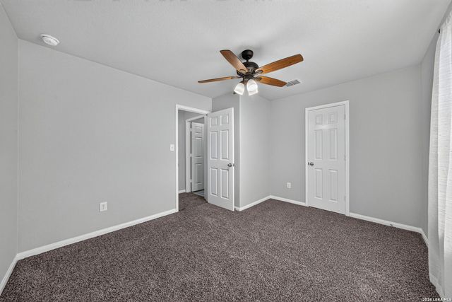 6121 Luckey Run, San Antonio, TX 78252