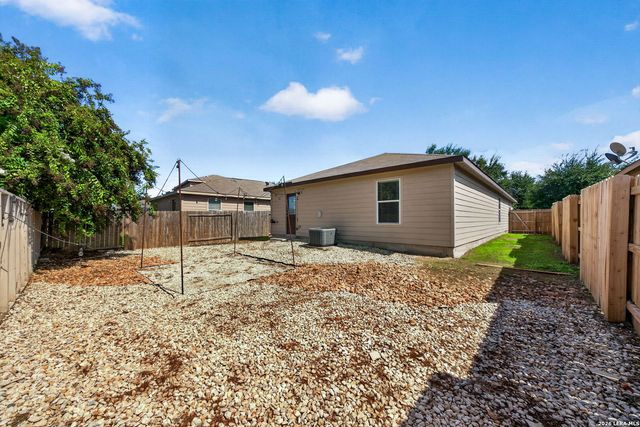 6121 Luckey Run, San Antonio, TX 78252