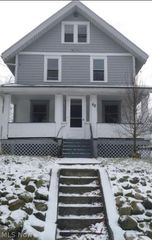 62 E Rosewood Avenue, Akron, OH 44301
