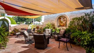 211 S Circulo Napa, Green Valley, AZ 85614