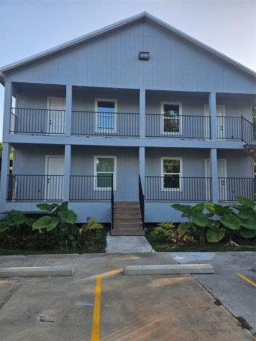 4724 4th Units B,C,D,E Street, Bacliff, TX 77518
