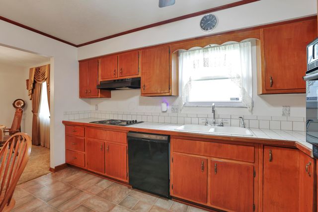 2639 Halleck Drive, Columbus, OH 43209