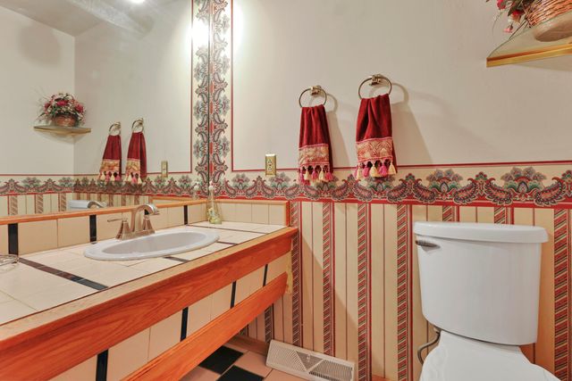 2639 Halleck Drive, Columbus, OH 43209