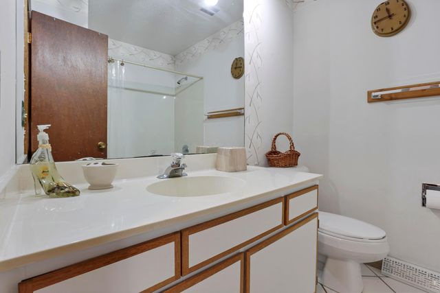 2639 Halleck Drive, Columbus, OH 43209