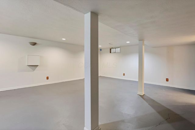 2639 Halleck Drive, Columbus, OH 43209