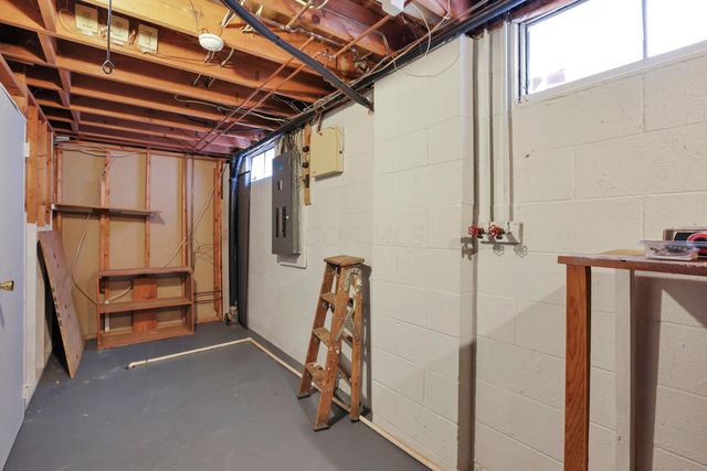 2639 Halleck Drive, Columbus, OH 43209