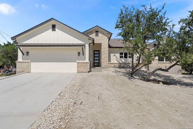 831 Lasso Loop, Canyon Lake, TX 78133
