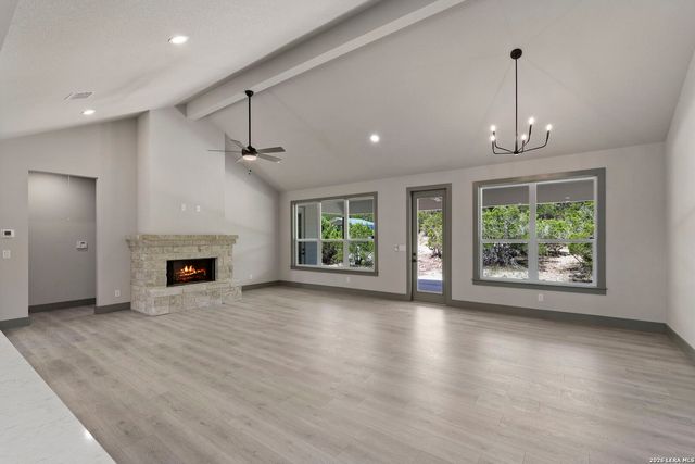 831 Lasso Loop, Canyon Lake, TX 78133