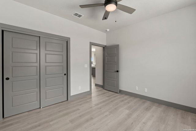 831 Lasso Loop, Canyon Lake, TX 78133
