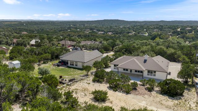 831 Lasso Loop, Canyon Lake, TX 78133