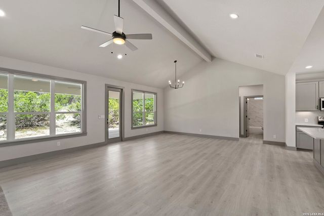 831 Lasso Loop, Canyon Lake, TX 78133