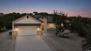 831 Lasso Loop, Canyon Lake, TX 78133