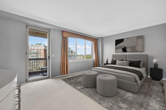 100 Hilton Avenue 601, Garden City, NY 11530