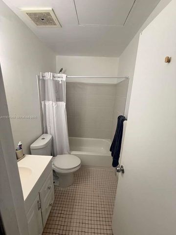 18101 NW 68th Avenue C202, Hialeah, FL 33015