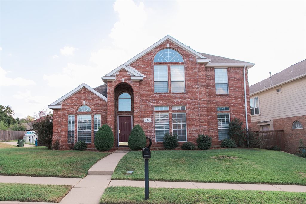 404 Belmont Court, Lewisville, TX 75067 — exterior