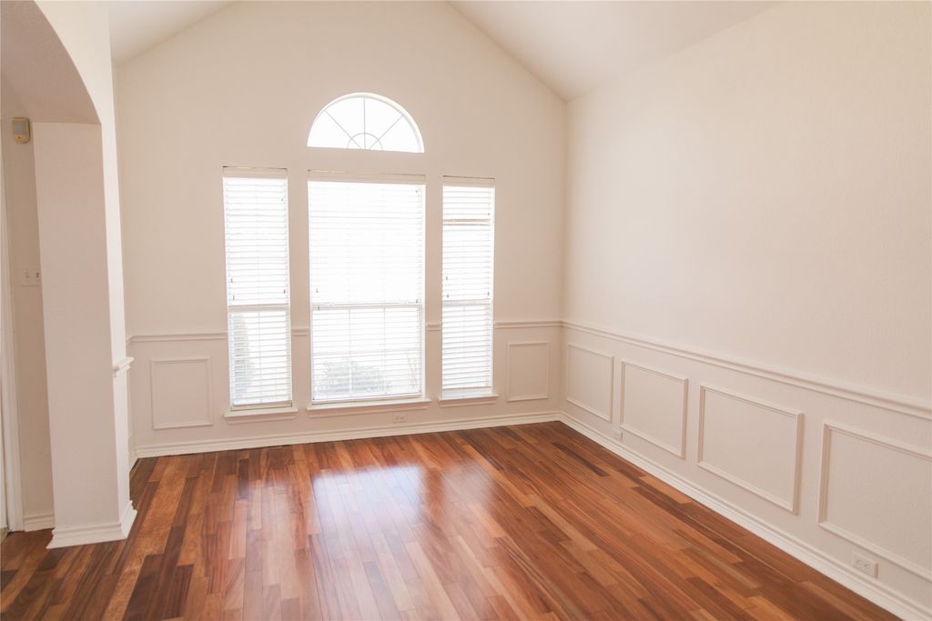404 Belmont Court, Lewisville, TX 75067 — photo 4