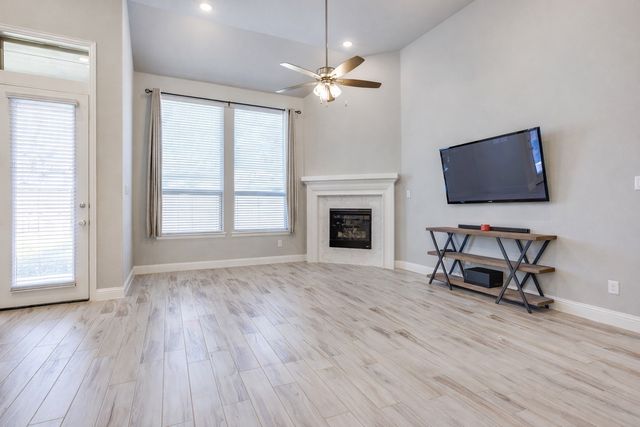 905 Lady Bird Drive, Mckinney, TX 75071