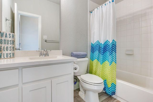 905 Lady Bird Drive, Mckinney, TX 75071