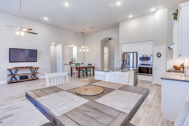 905 Lady Bird Drive, Mckinney, TX 75071