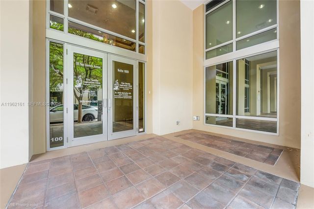 135 San Lorenzo Ave 100, Coral Gables, FL 33146