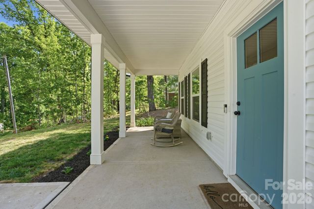 403 Sunset Drive, Bessemer City, NC 28016