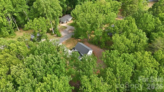 403 Sunset Drive, Bessemer City, NC 28016