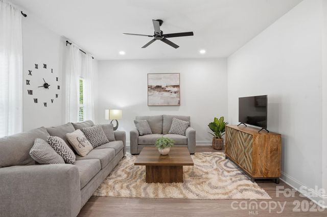 403 Sunset Drive, Bessemer City, NC 28016