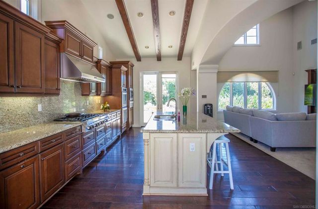 16632 Rose Of Tralee Ln, San Diego, CA 92127