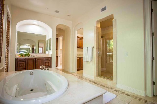 16632 Rose Of Tralee Ln, San Diego, CA 92127