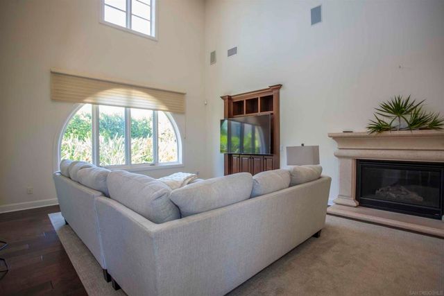 16632 Rose Of Tralee Ln, San Diego, CA 92127