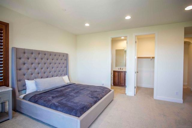 16632 Rose Of Tralee Ln, San Diego, CA 92127