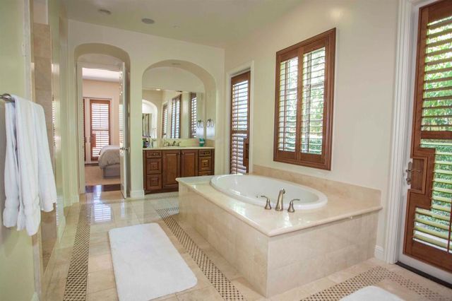 16632 Rose Of Tralee Ln, San Diego, CA 92127