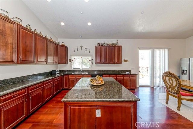 3789 Luna Road, Phelan, CA 92371