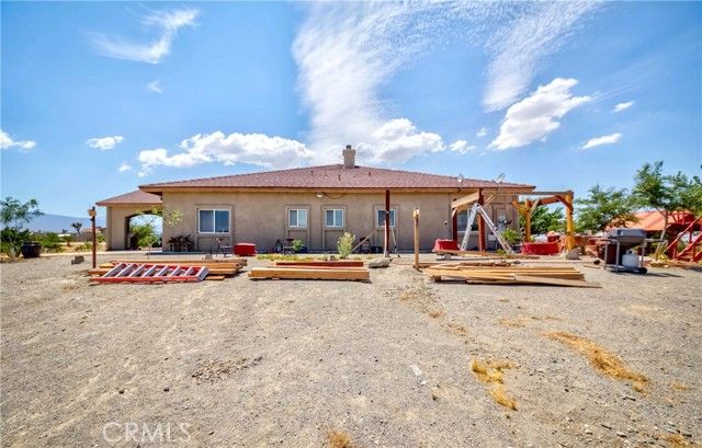 3789 Luna Road, Phelan, CA 92371