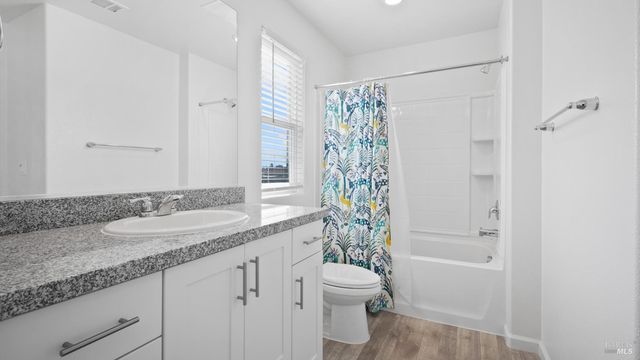 1464 descanso Ln, Fairfield, CA 94533