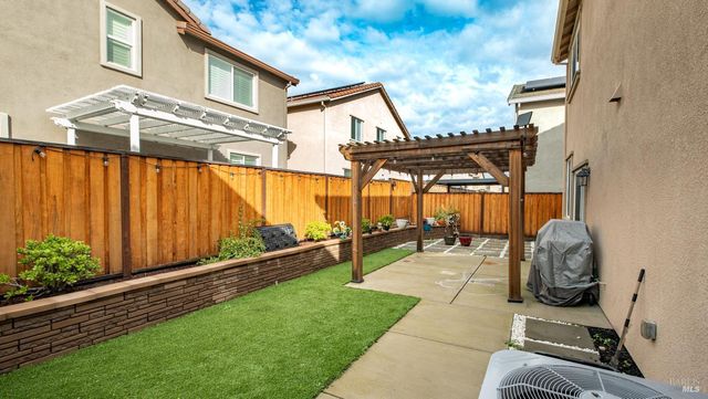 1464 descanso Ln, Fairfield, CA 94533