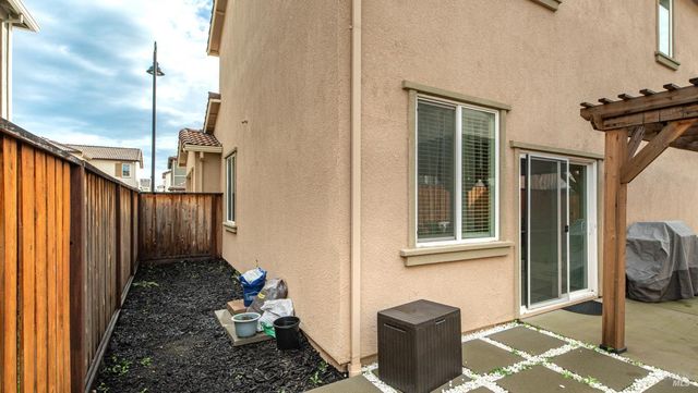 1464 descanso Ln, Fairfield, CA 94533