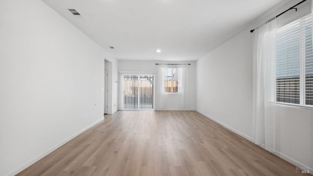 1464 descanso Ln, Fairfield, CA 94533