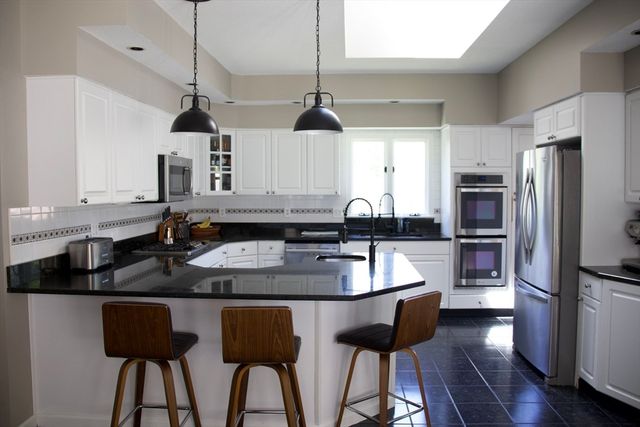 176 Genovevo Drive, Ludlow, MA 01056
