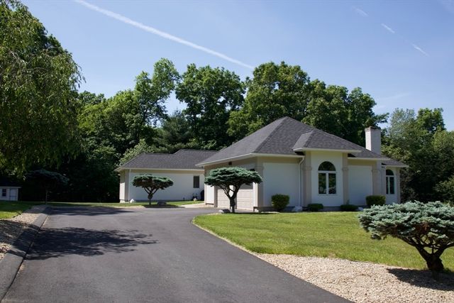 176 Genovevo Drive, Ludlow, MA 01056