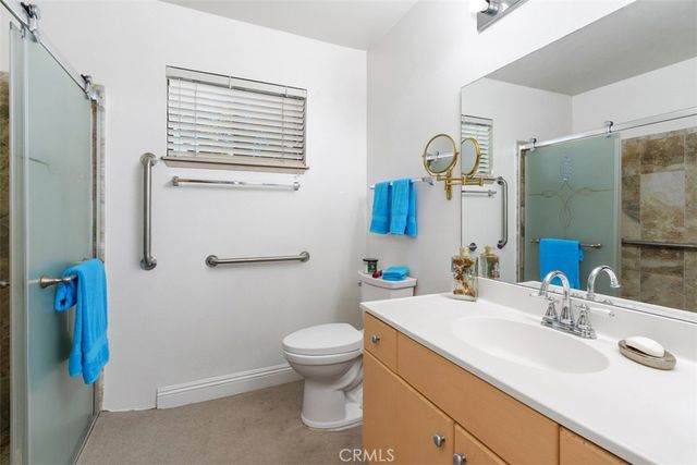 1080 Moon Shadow Court, Hemet, CA 92545