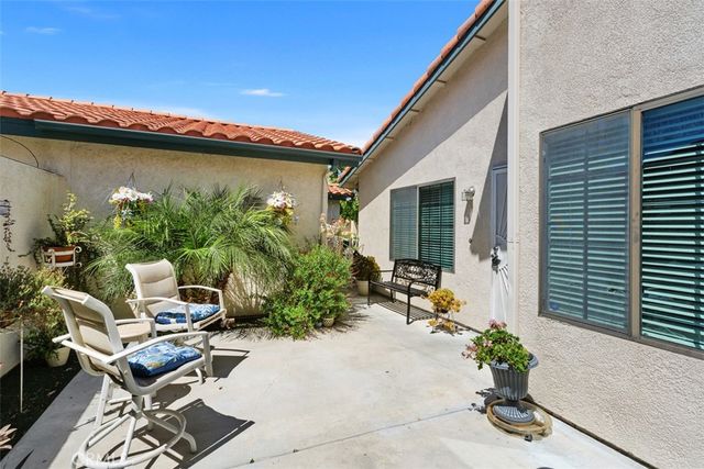 1080 Moon Shadow Court, Hemet, CA 92545
